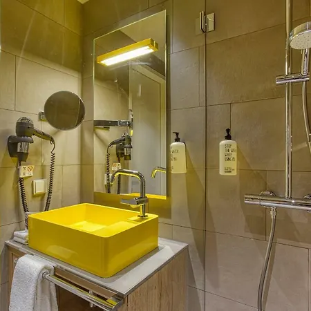 Ninetynine Hotel 3*