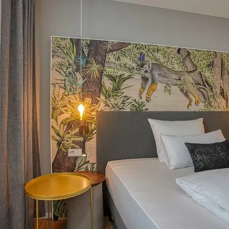 Ninetynine Hotel