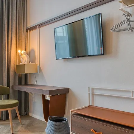 Ninetynine Hotel